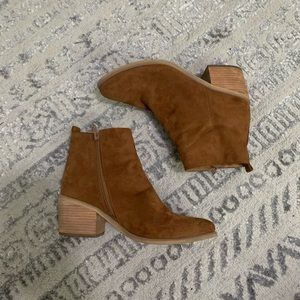 Abound Brown suede Block Heel Booties (7)